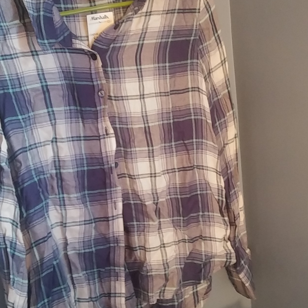 Long sleeve blue plaid shirt